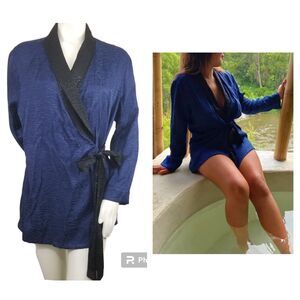 Victoria's Secret Womens Size M /L Black/Blue Zebra Satin Kimono Robe Jacket Top